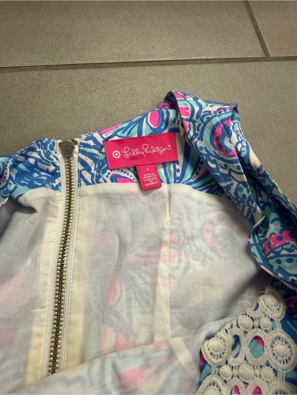 Lilly Pulitzer Blue, Pink & Cream Floral Lace-Trim Sundress size 4 - Picture 3 of 4